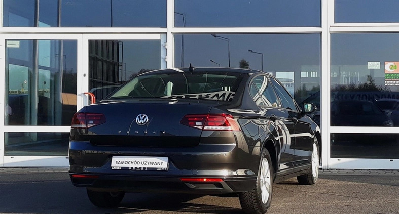 Volkswagen Passat cena 74900 przebieg: 71800, rok produkcji 2020 z Lędziny małe 704